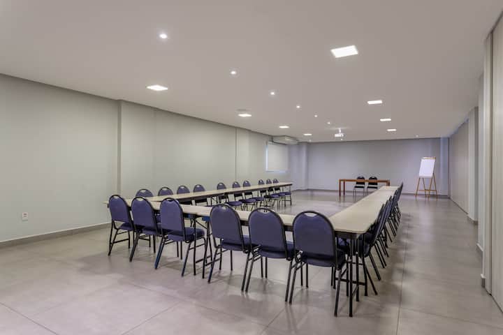 Meeting room at Wyndham Olimpia Royal Hotel in Olimpia, Other than US/Canada